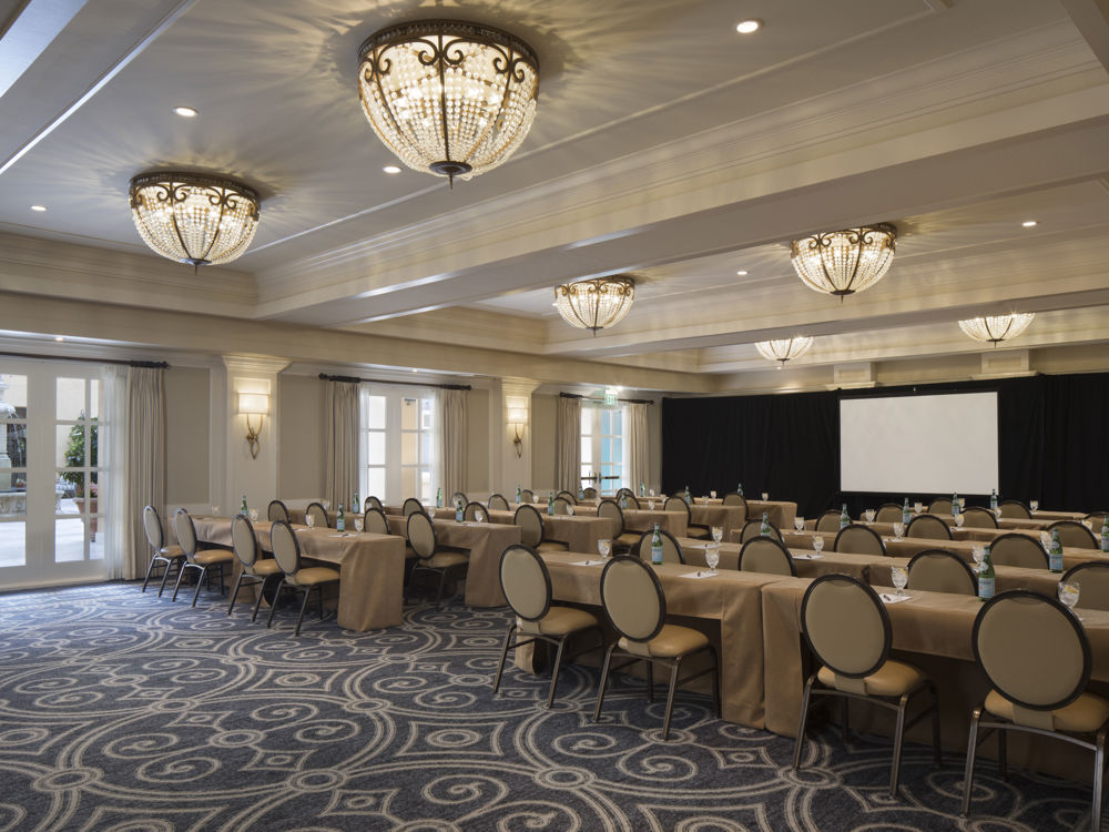 Independence Ballroom Meeting